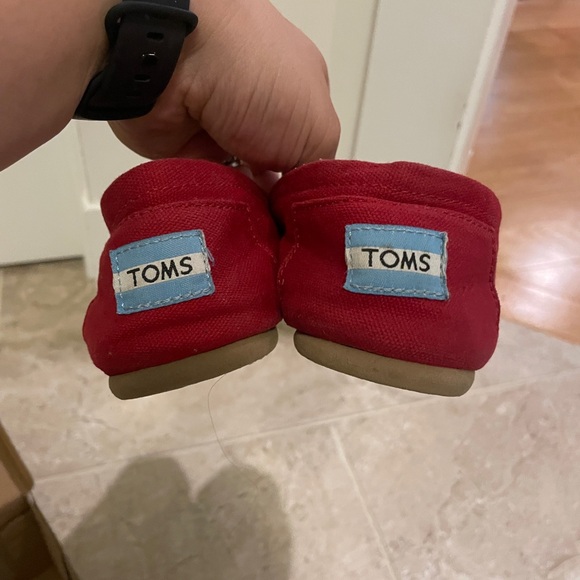 Toms Red flats size 7 - Picture 5 of 5